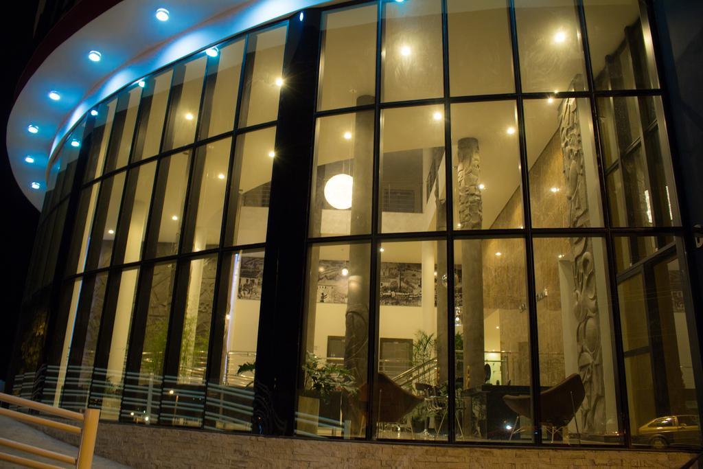 Minas Platinum Hotel & Convention Conselheiro Lafaiete Exterior photo